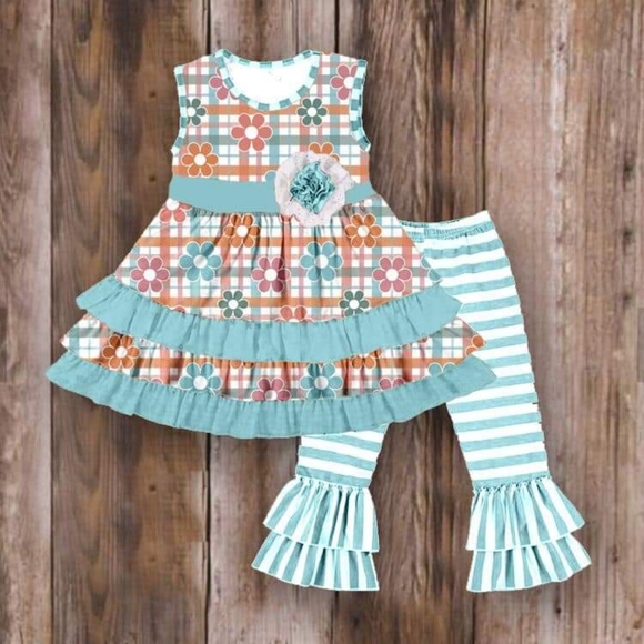 NEW FLORAL PLAID TWO PIECE SET - Picture 1 of 2